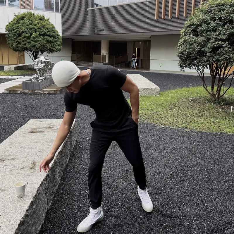 修身羅紋短T｜穿上身材加分