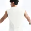 立體剪裁落肩背心